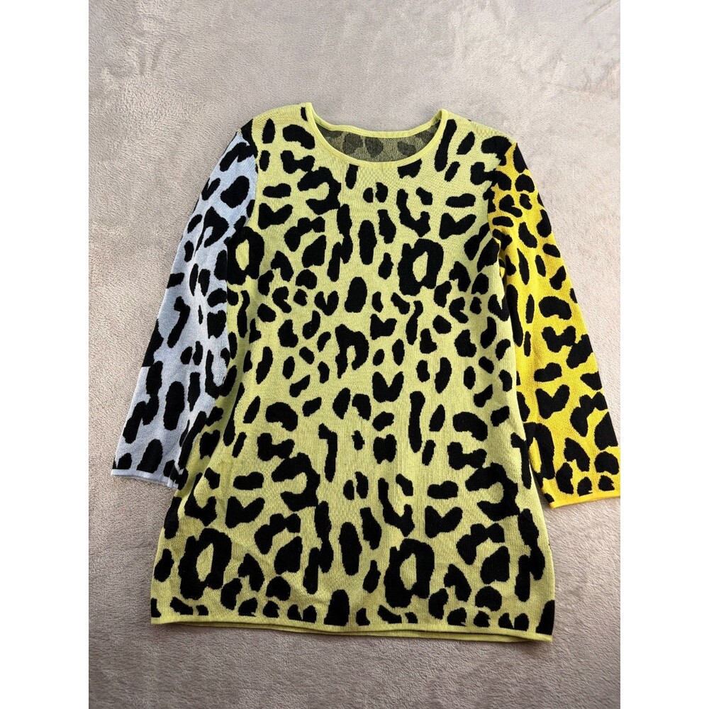Edinburgh Knitwear Sweater Womens Medium Animal Print Round Neck Pullover